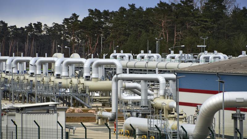 SUA impun sancţiuni împotriva sectorului petrolier şi al gazelor din Rusia. Sunt vizate Gazprom şi Surgutneftegaz