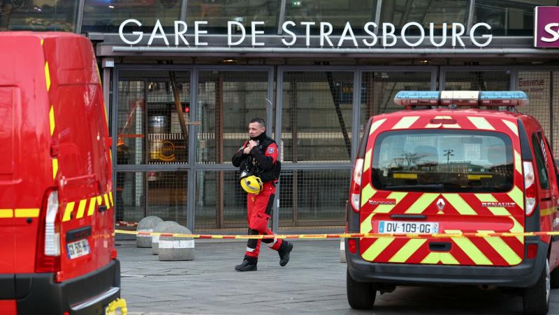 Două tramvaie s-au izbit frontal într-un tunel din Strasbourg. Accident cu zeci de răniţi