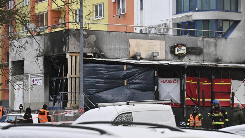 Şase morţi, după explozia dintr-un restaurant din oraşul Most, din nord-vestul Cehiei. Deflagraţia a fost urmată de incendiu