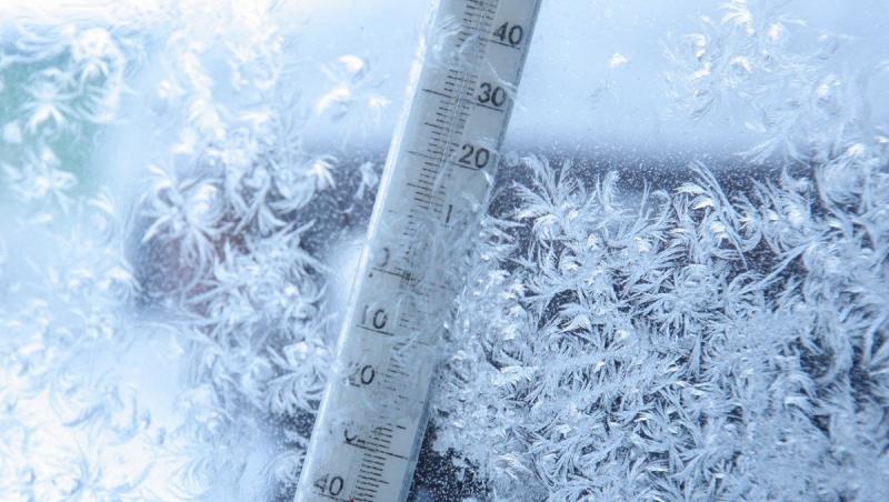 România a traversat cea mai geroasă dimineaţă de la începutul anului. În unele zone, minimele au coborât până spre - 20 de grade Celsius