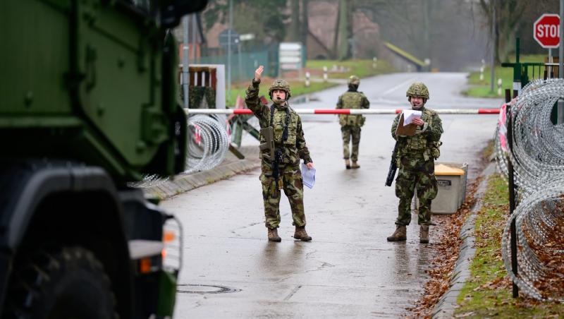 Germania, dispusă să trimită soldaţi în Ucraina. Berlinul cere însă o zonă demilitarizată