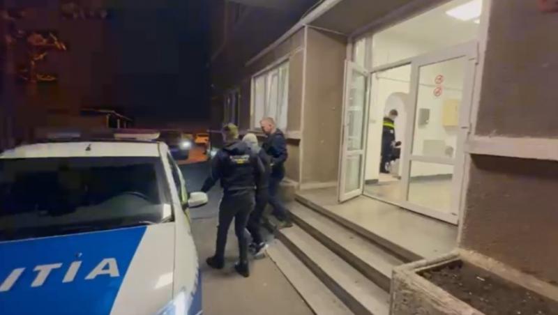 Un bărbat a furat telefonul unei femei, în Capitală. Individiul a fost imobilizat de un poliţist aflat în timpul liber