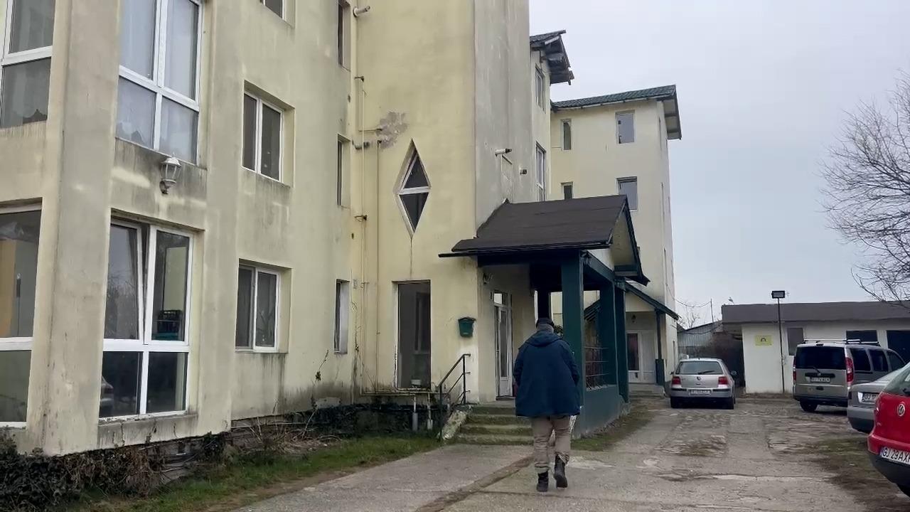 Anda în diferite ipostaze şi apartamentul unde a fost găsită moartă