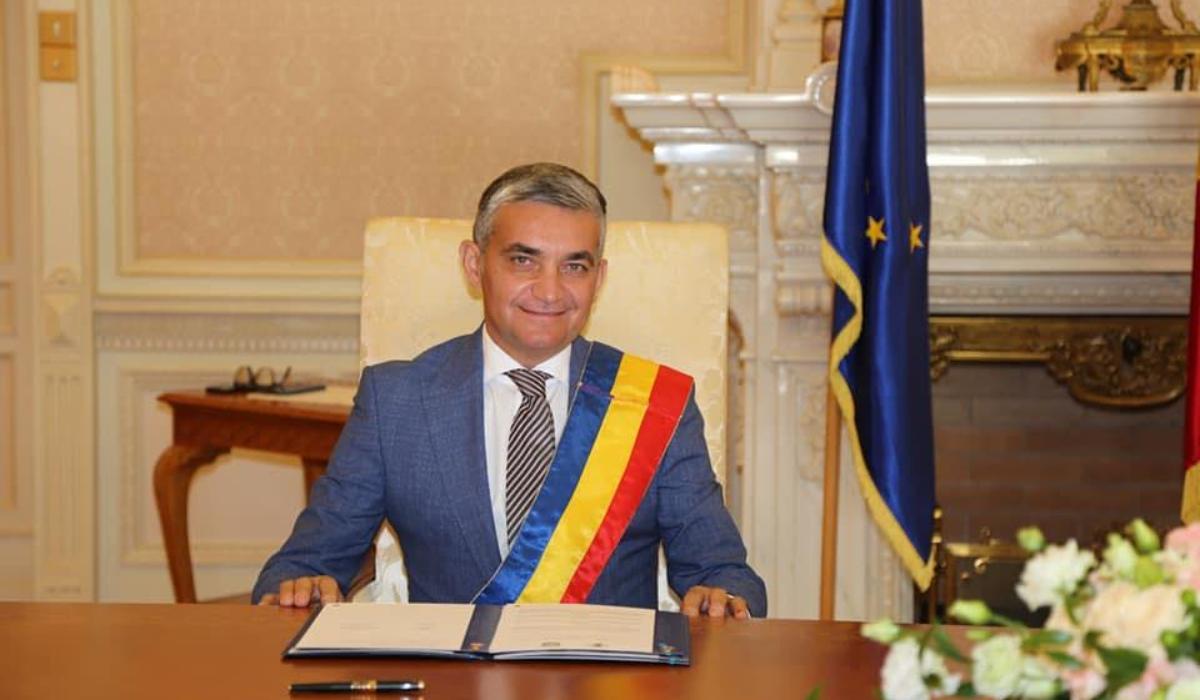 Percheziţii DNA la primăria Sinaia şi la edilul Vlad Oprea. Ancheta vizează acuzaţii de luare de mită, abuz în serviciu și trafic de influență