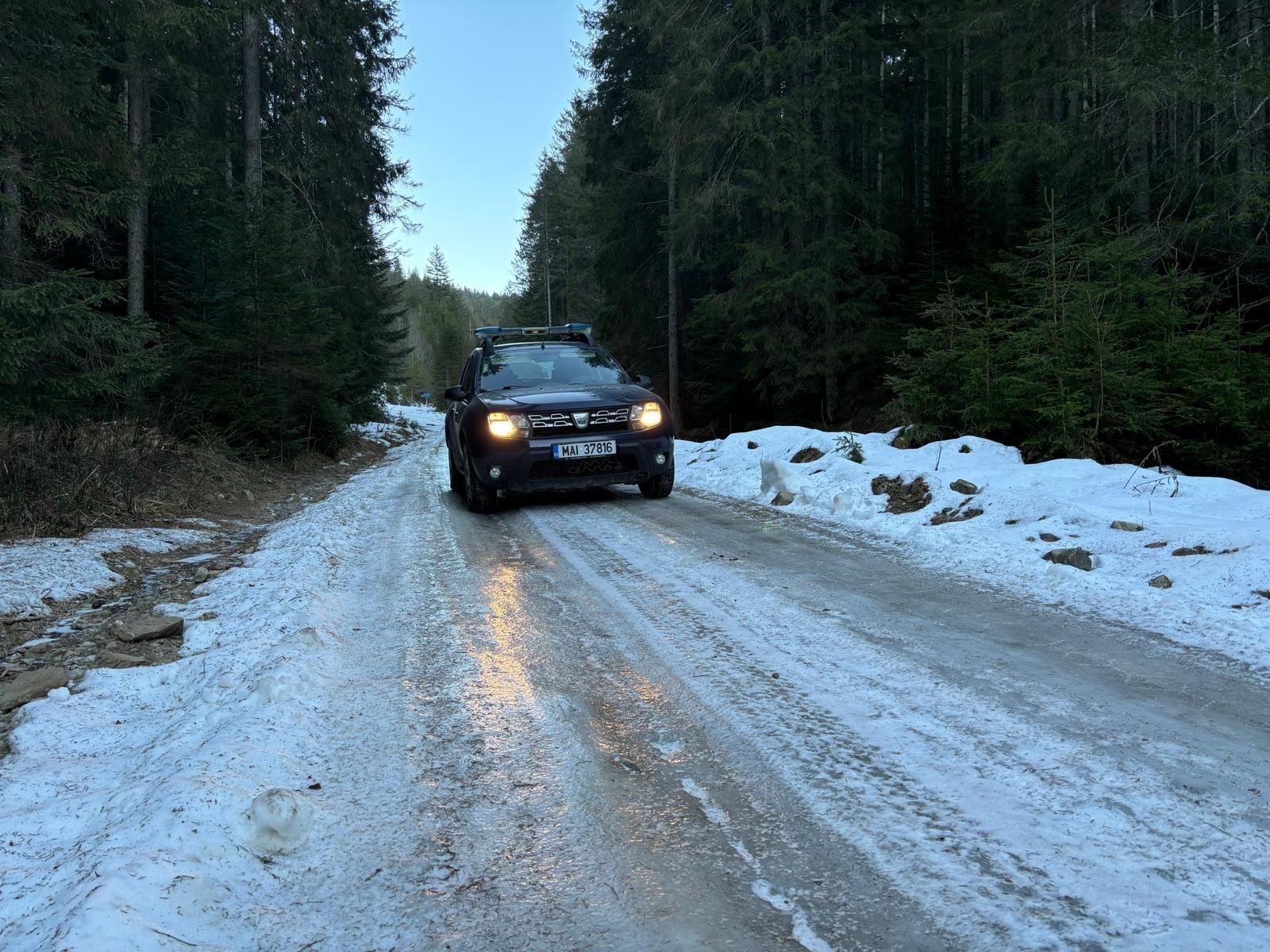 Mai multe trasee turistice au îngheţat