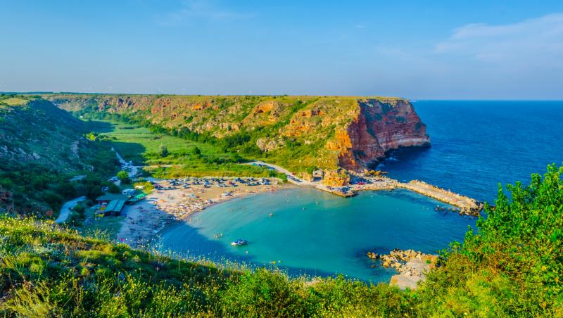 Cât costă o vacanţă pe litoralul din Bulgaria. Pachetele turistice în Europa, mai scumpe cu 11,5% faţă de anul trecut