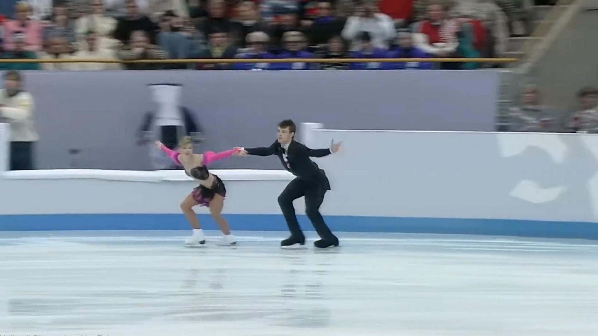 Momentul cand cele doua aeronave se ciocnesc