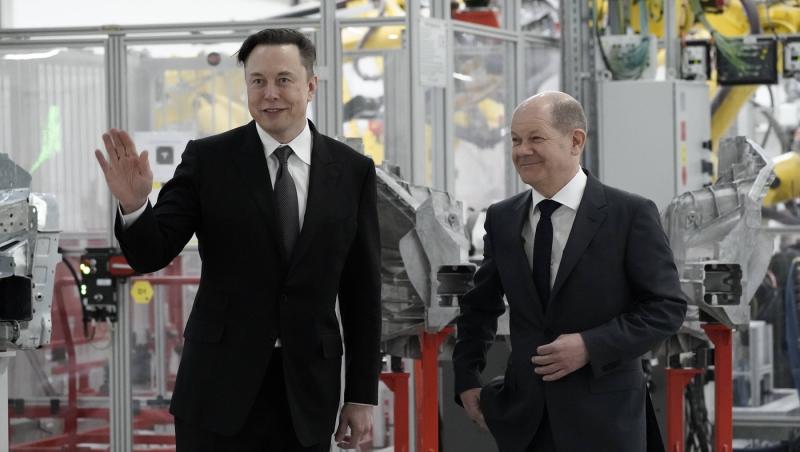 "Germania nu se conduce după comentariile unui miliardar american". Reacţia lui Olaf Scholz după ce Musk l-a numit "prost incompetent"