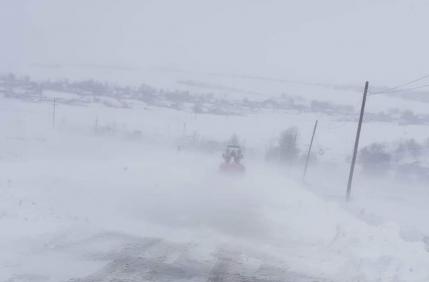 Cod portocaliu de vreme severă emis de ANM. Meteorologii anunţă rafale de 130 km/h în Cluj, zona de munte