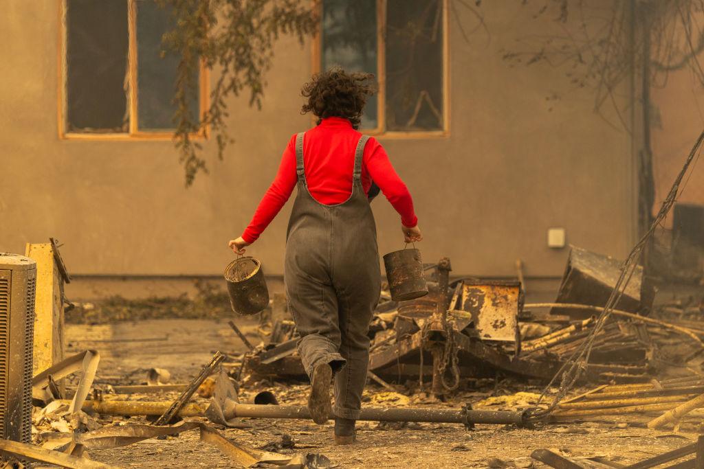 Imagini din satelit cu cel mai distrugător incendiu din istoria Los Angeles. Cartierul vedetelor a dispărut complet