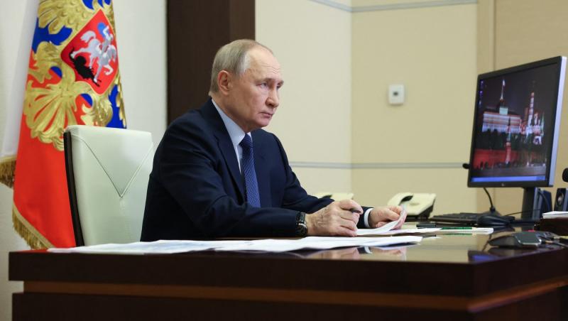 Putin, nemulţumit de cum a fost curăţată pata de petrol din Marea Neagră: "Trebuie făcut totul pentru a rezolva problema"