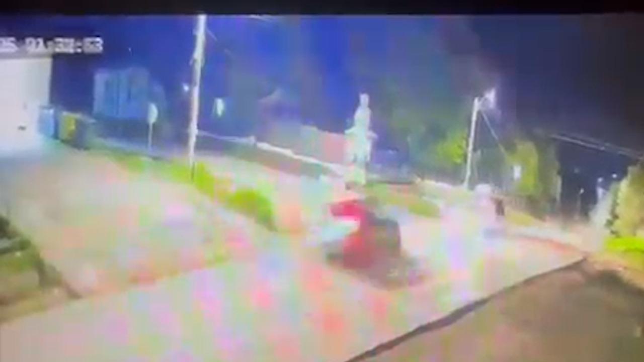 Un șofer băut din Iași a intrat cu viteză într-o mașină unde se aflau o mamă și cei 4 copii: 7 persoane rănite