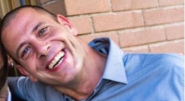 "Îl lovea ca și cum ar fi dat cu piciorul într-o minge". Român, achitat pentru uciderea unui italian