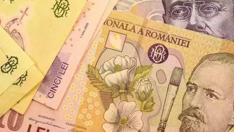 Leul românesc câştigă teren masiv în raport cu dolarul american