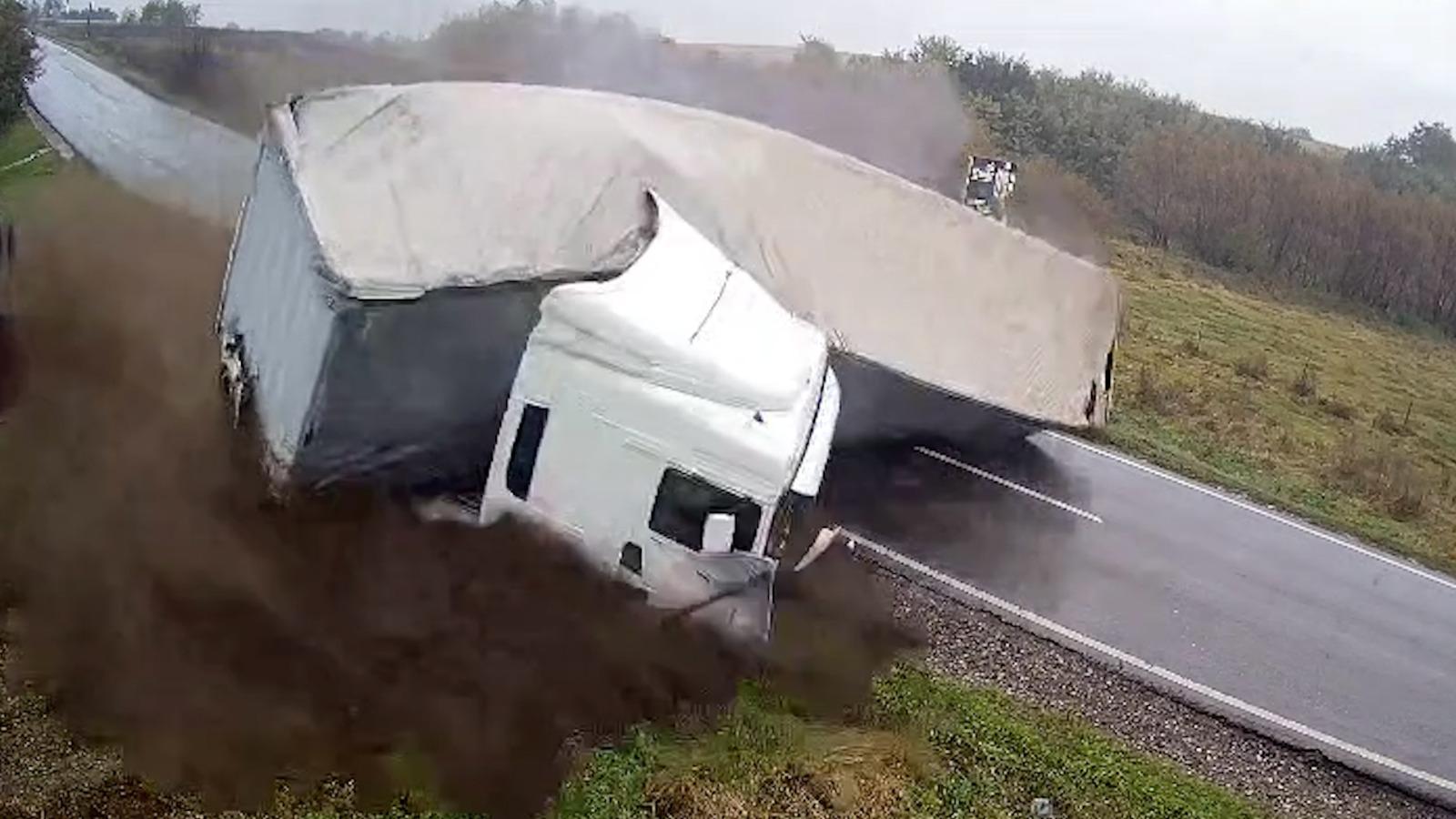 ANIMAŢIE. Filmul teribilului accident din Iaşi. Una dintre victime urma să fie operată de cancer