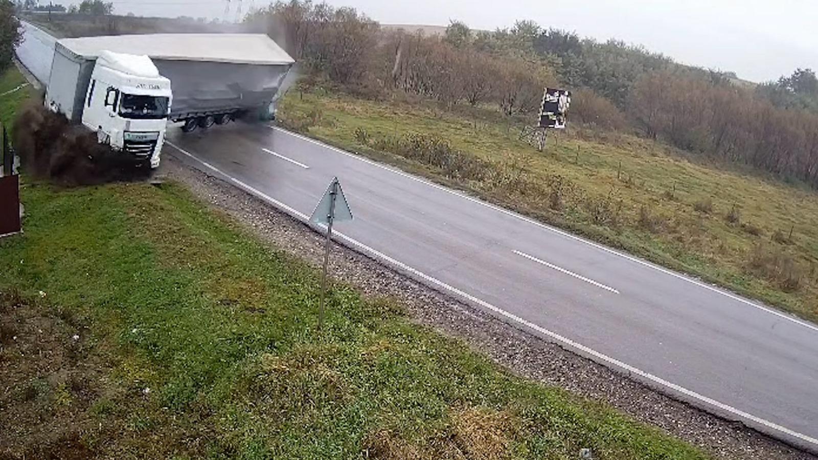 ANIMAŢIE. Filmul teribilului accident din Iaşi. Una dintre victime urma să fie operată de cancer