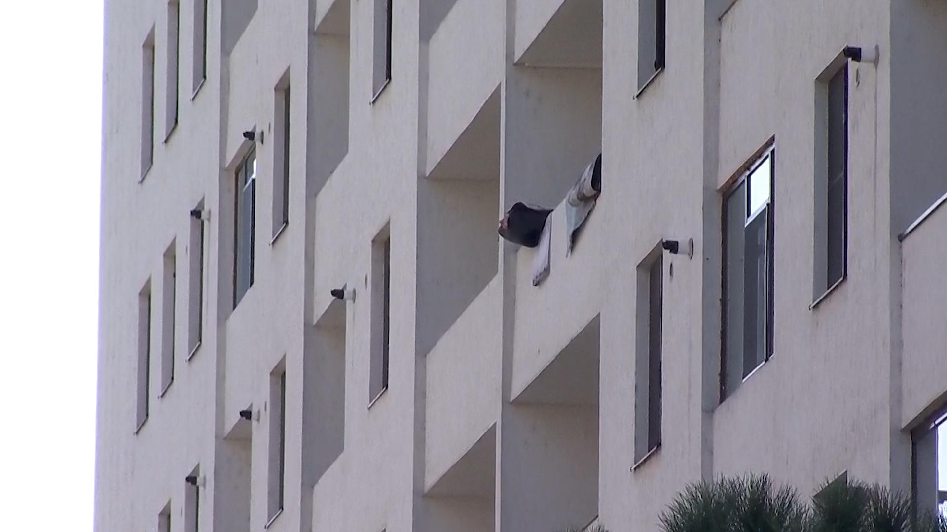 Străzi prea înguste şi barieră blocată. Cazul bărbatului care s-a sinucis înainte să fie umflată perna