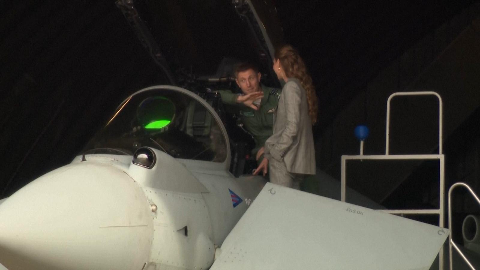 Kate Middleton, în vizită la baza aeriană RAF Coningsby din Lincolnshire