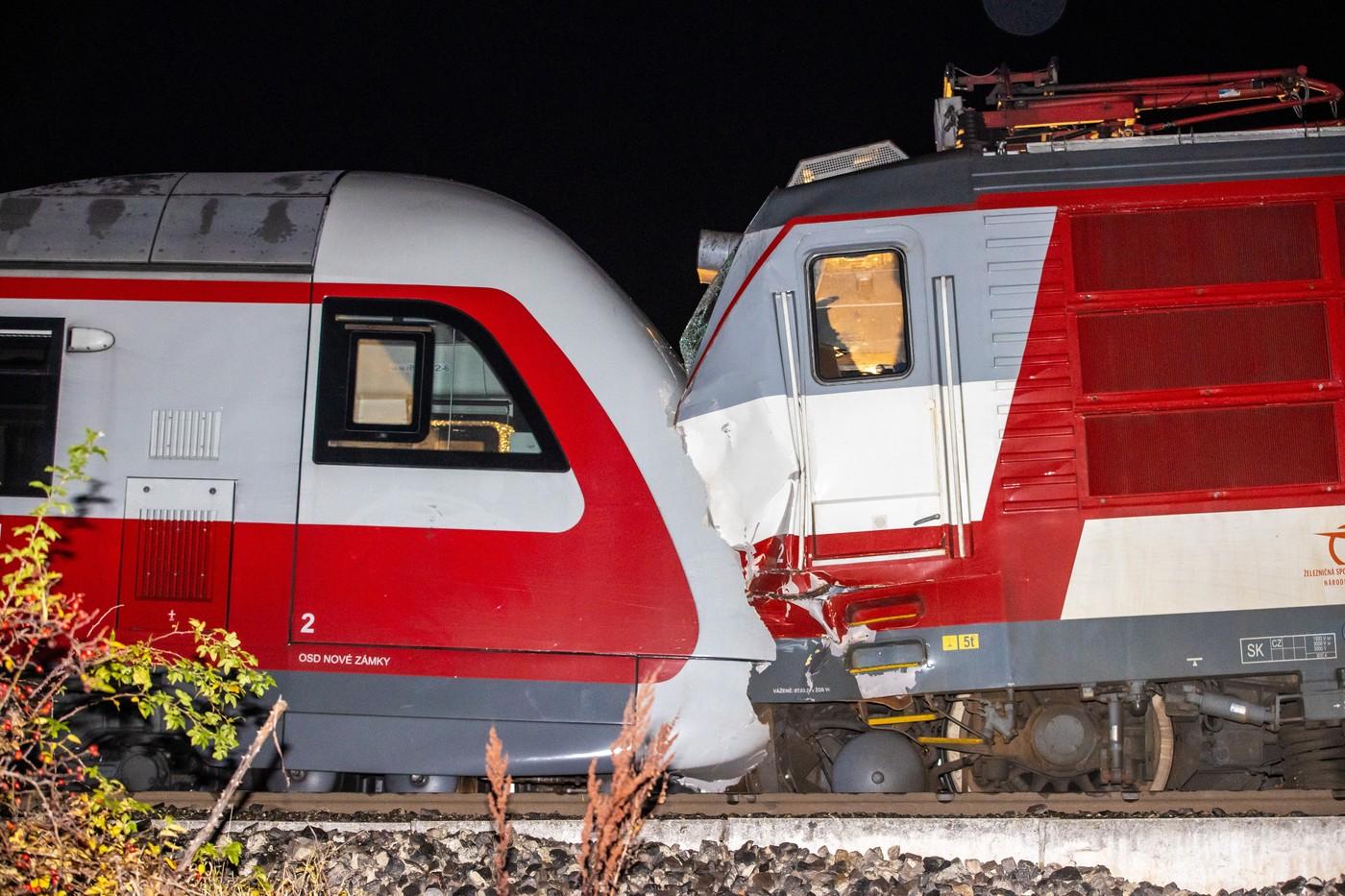 Două trenuri s-au ciocnit în Slovacia: 70 de răniţi. "A fost o bubuitură îngrozitoare"