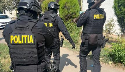 Tânăr de 27 de ani, reţinut de poliţiştii Capitalei după un furt din locuinţă de 25.000 de euro