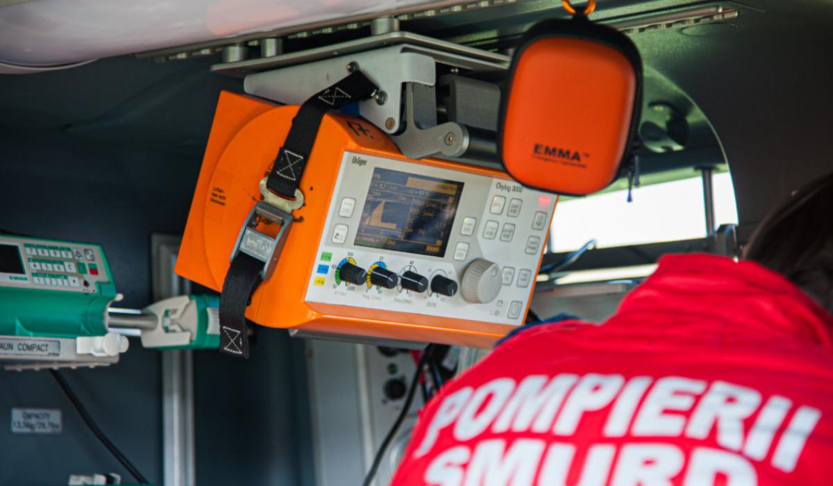 Cinci persoane, rănite într-un accident la Constanţa. Microbuzul în care se aflau s-a răsturnat