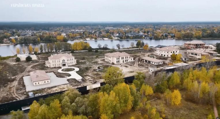 "Cum au jefuit prietenii lui Zelenski țara în timpul războiului" Totul despre scandalul de corupţie care zguduie Ucraina