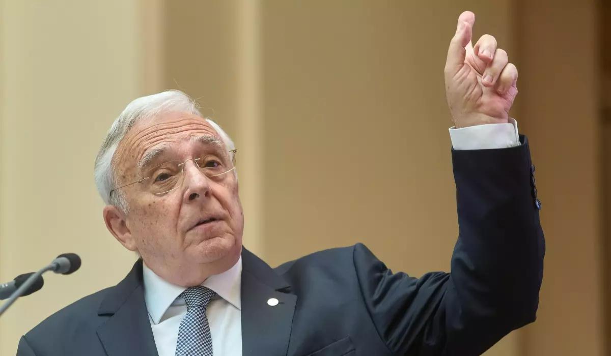 Isărescu: Inflația a accelerat în trimestrul 3 din cauza eliminării plafoanelor la energie și creșterii TVA