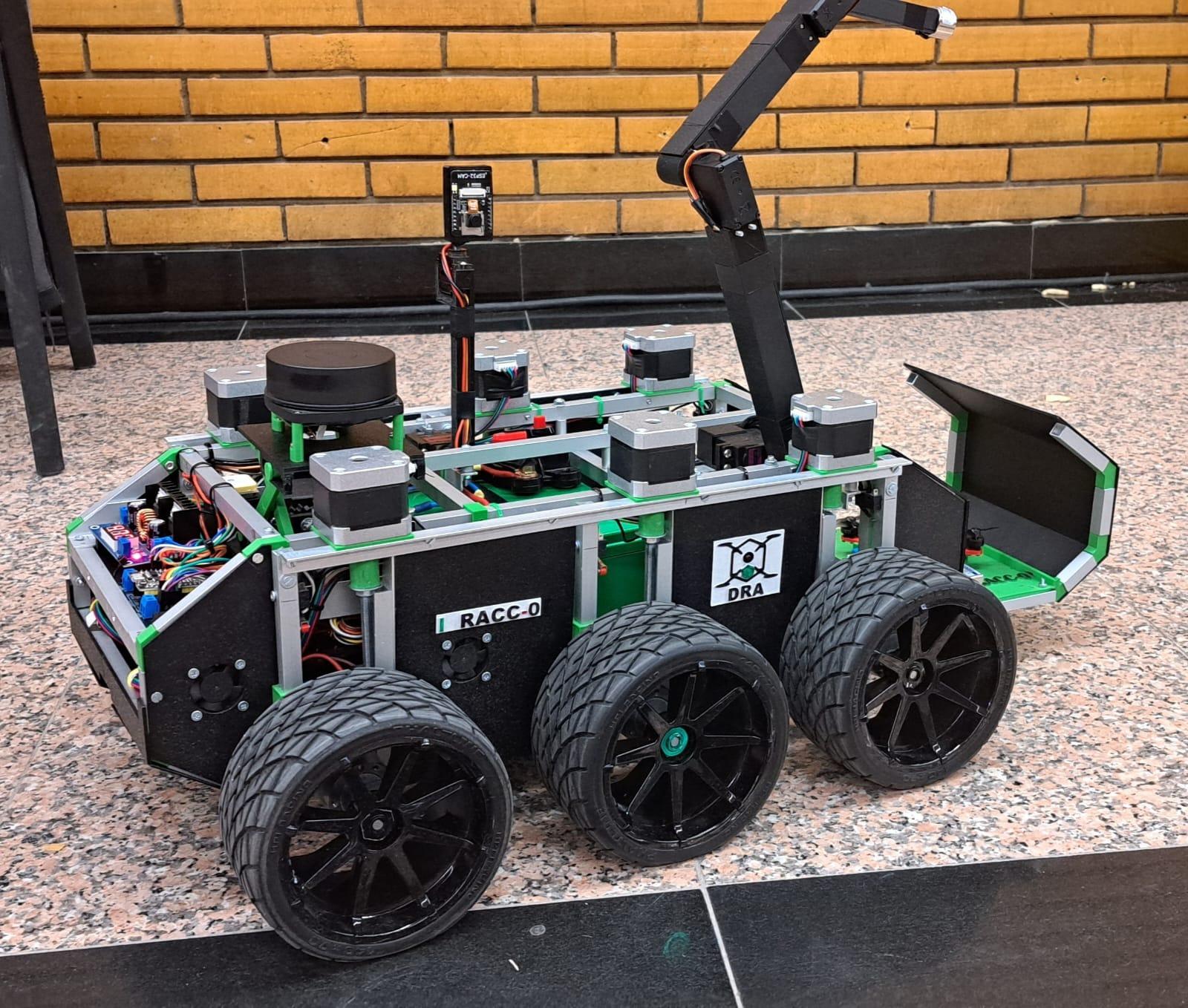 Cătălin Constantinescu, liceanul care a construit un robot salvator: „Poate merge acolo unde oamenii nu pot"