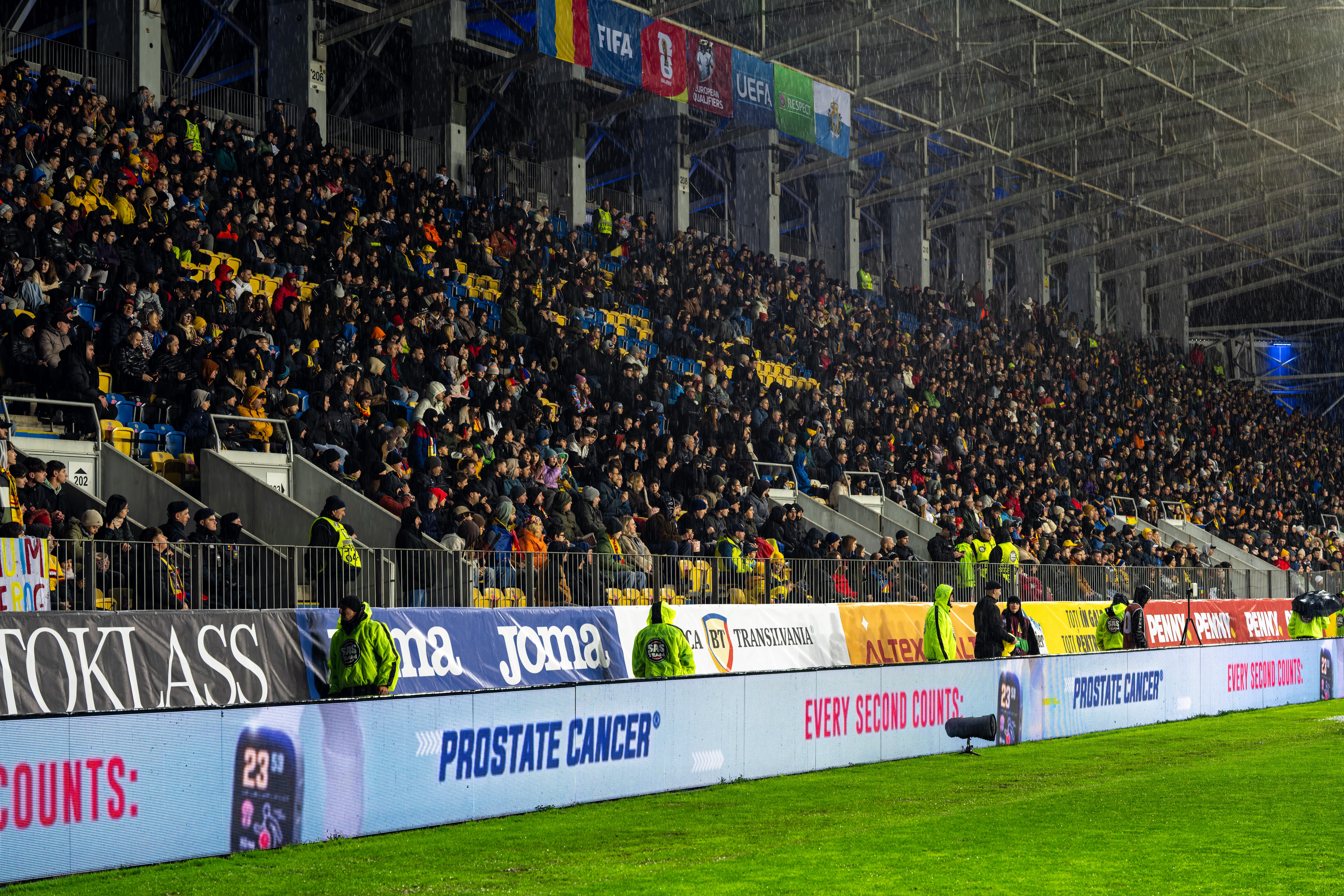 (P) (P) Rețeaua Privată de Sănătate Regina Maria a adus cancerul de prostată în lumina reflectoarelor