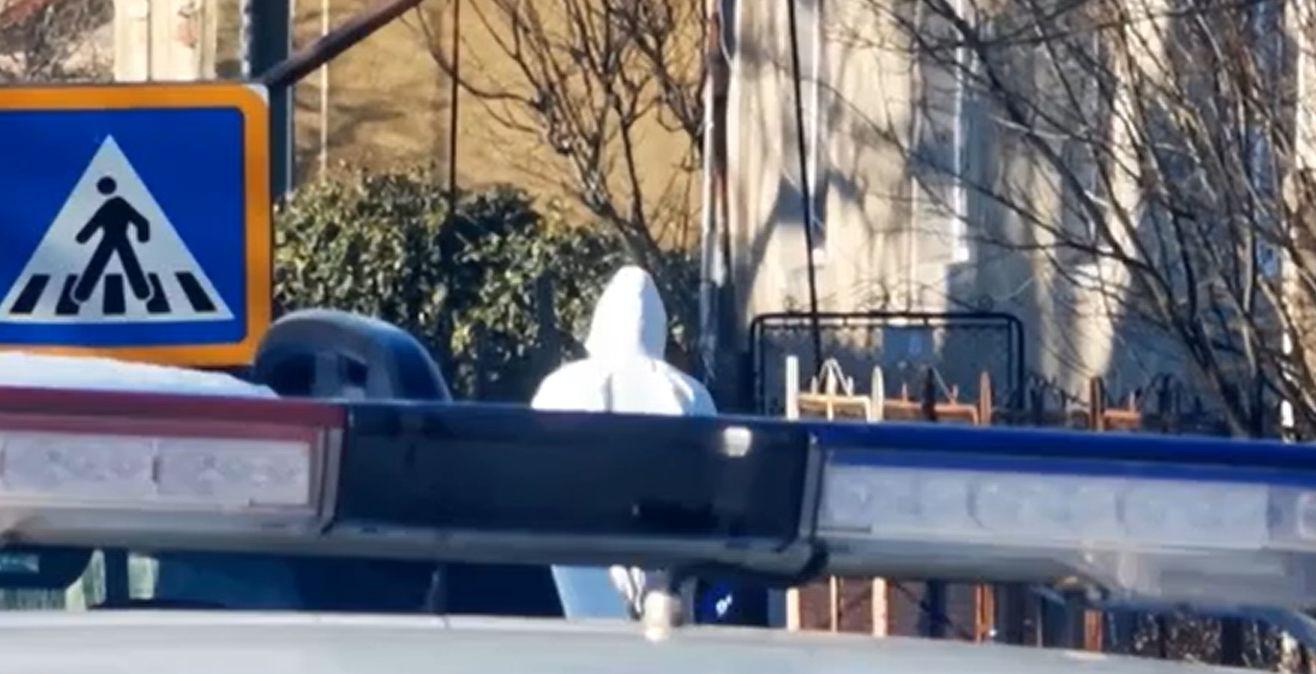 "O nenorocire". Un bărbat din Botoşani, ucis de un adolescent de 17 ani. L-a abandonat într-o baltă de sânge