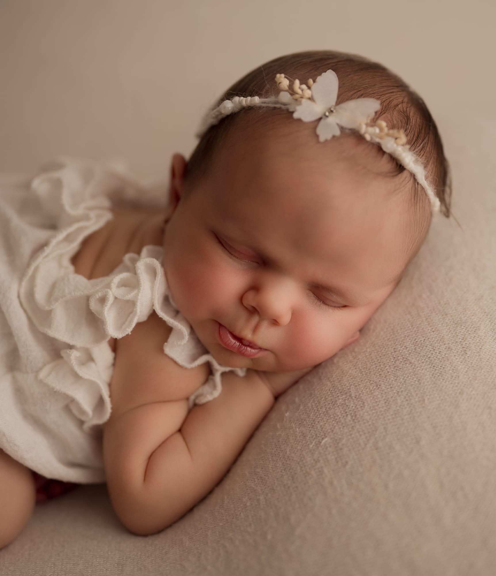 La 4 luni, Amelia are nevoie de 100.000 de euro pentru a învinge cancerul