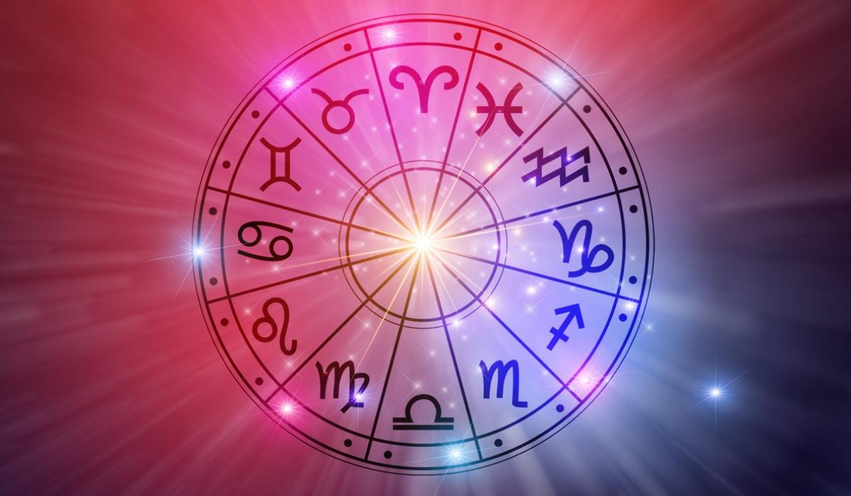 Horoscop 1 decembrie 2025. Zodia pentru care o discuţie va schimba întreaga situaţie