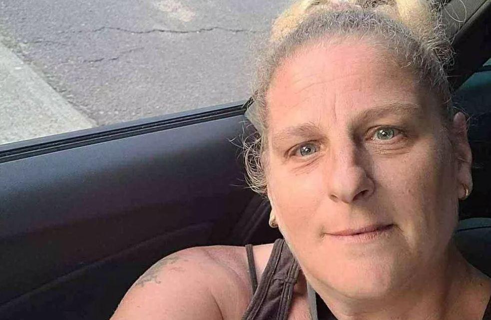 Moartea i-a secerat pe rând. 7 copii au rămas orfani, după ce şi-au pierdut pe rând bunicii, tatăl şi mama