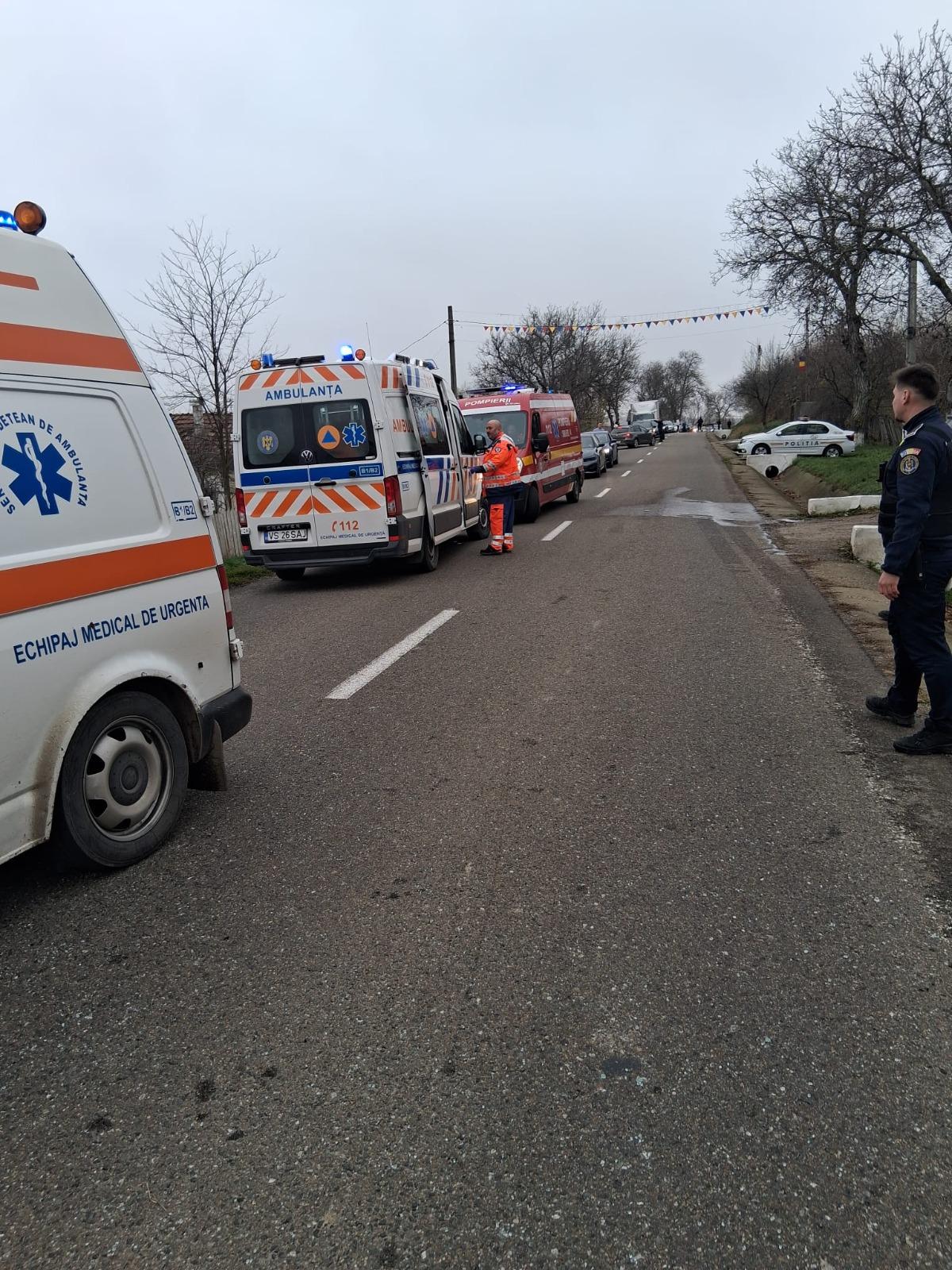 Un copil de un an și o lună, proiectat prin parbriz în urma unui accident rutier în Vaslui