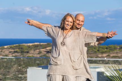 NiCK NND și soția lui, Cătălina Marin, după 33 de ani de relație, pornesc într-o nouă aventură la Power Couple