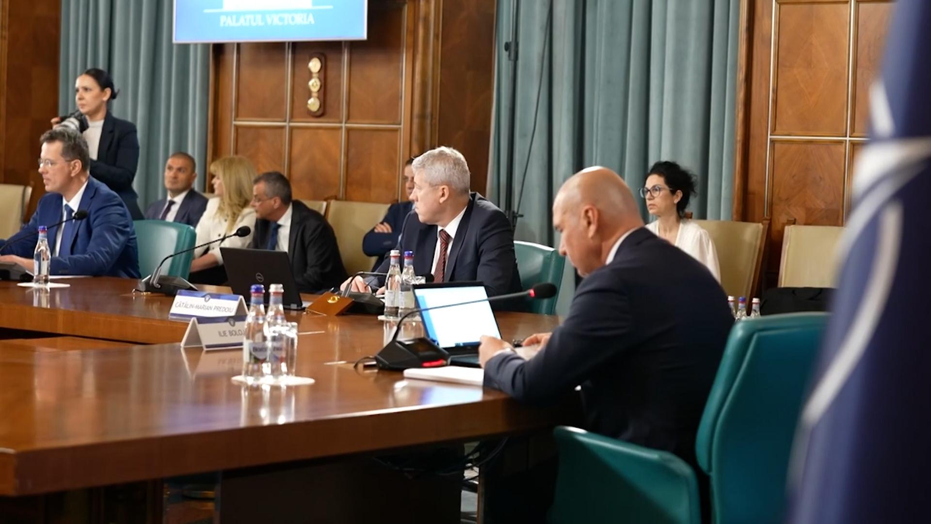 Preşedintele şi premierul cer modificări în Justiţie. 10.000 de dosare închise în 3 ani prin prescripţie