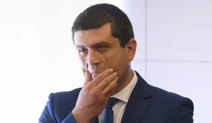 Ministrul Economiei: Mă minunez, după 6 luni în Guvern, cum stăm în picioare. Toată lumea jumuleşte din ţară