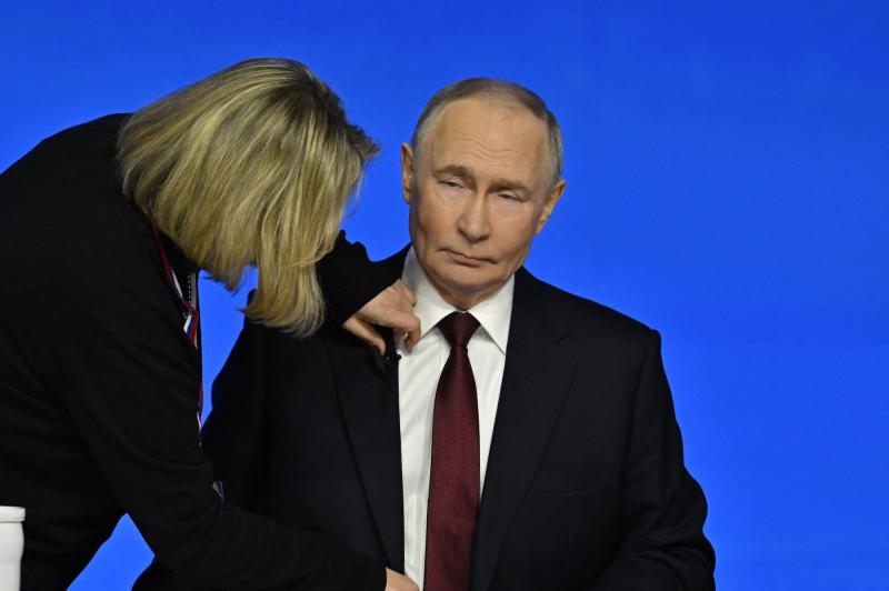 Vladimir Putin, conferinţă de final de an: Ucraina nu este pregătită pentru negocieri de pace