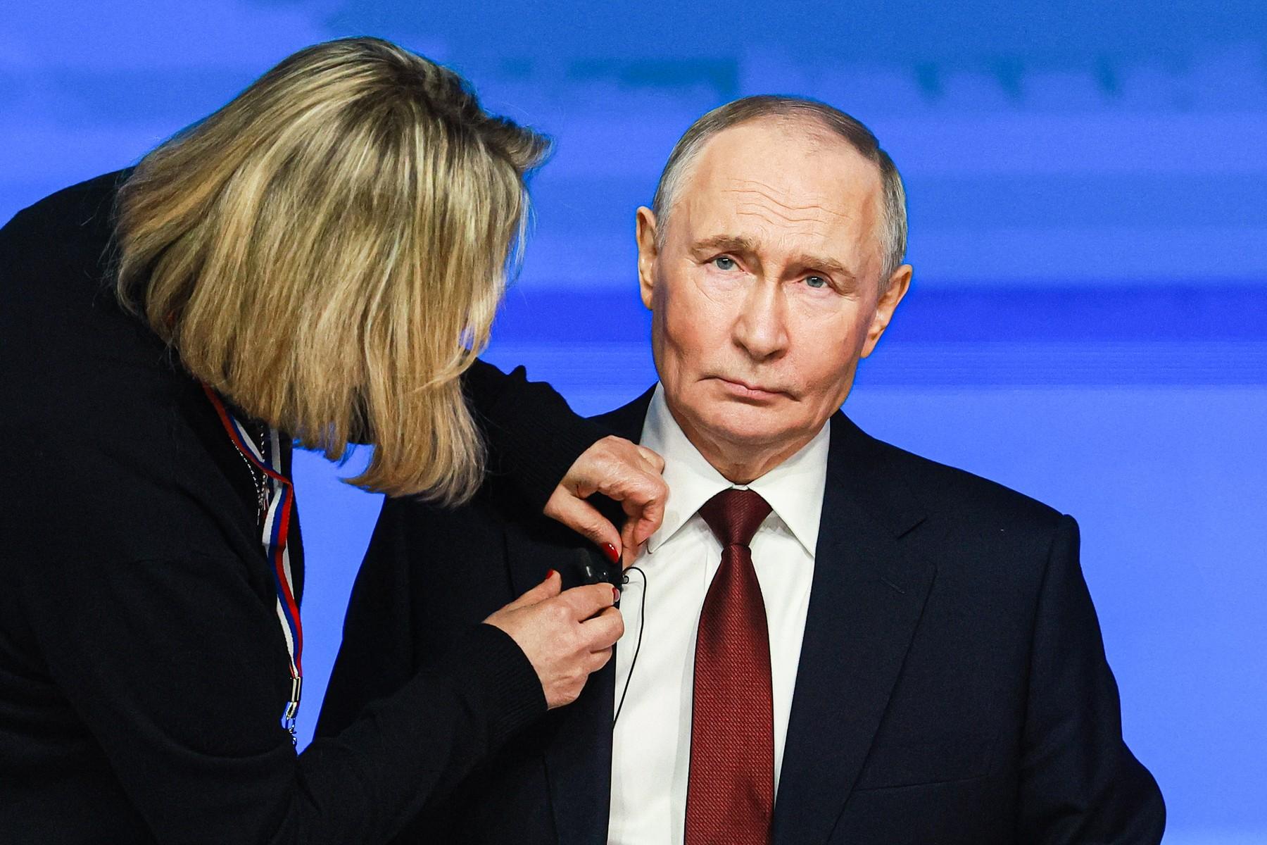 Vladimir Putin, conferinţă de final de an: Ucraina nu este pregătită pentru negocieri de pace