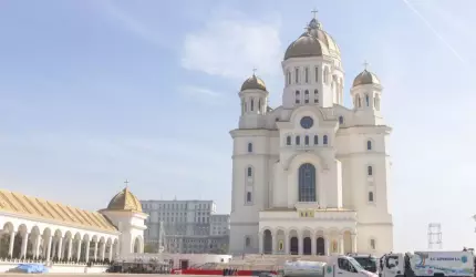 Când poţi vizita Catedrala Naţională de sărbători şi Anul Nou. Programul, anunţat de Patriarhia Română