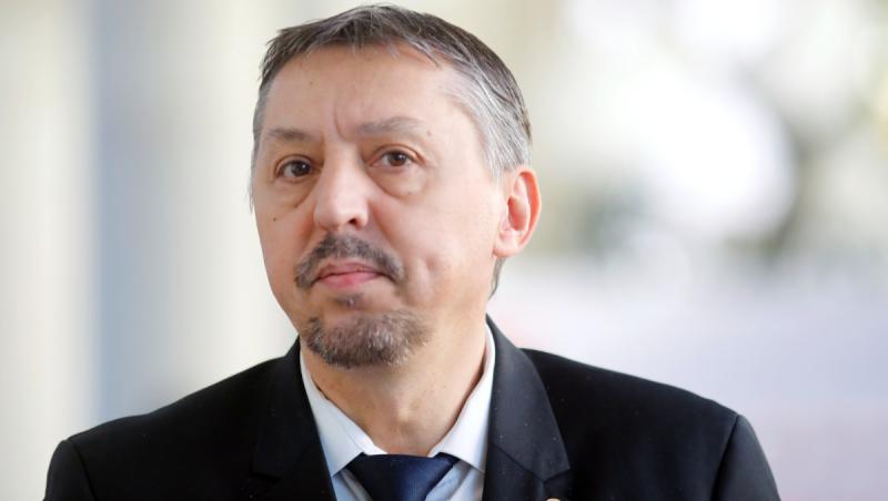 SURSE: Daniel David şi-a dat demisia din funcţia de ministru al Educaţiei