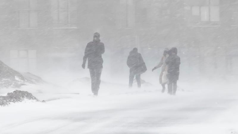 Cod portocaliu de v&acirc;nt puternic și ninsori, extins de ANM p&acirc;nă luni. Prognoza pentru Bucureşti