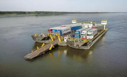 Traversarea cu bacul între Bulgaria și România, pe ruta Oryahovo-Bechet, suspendată din cauza vremii