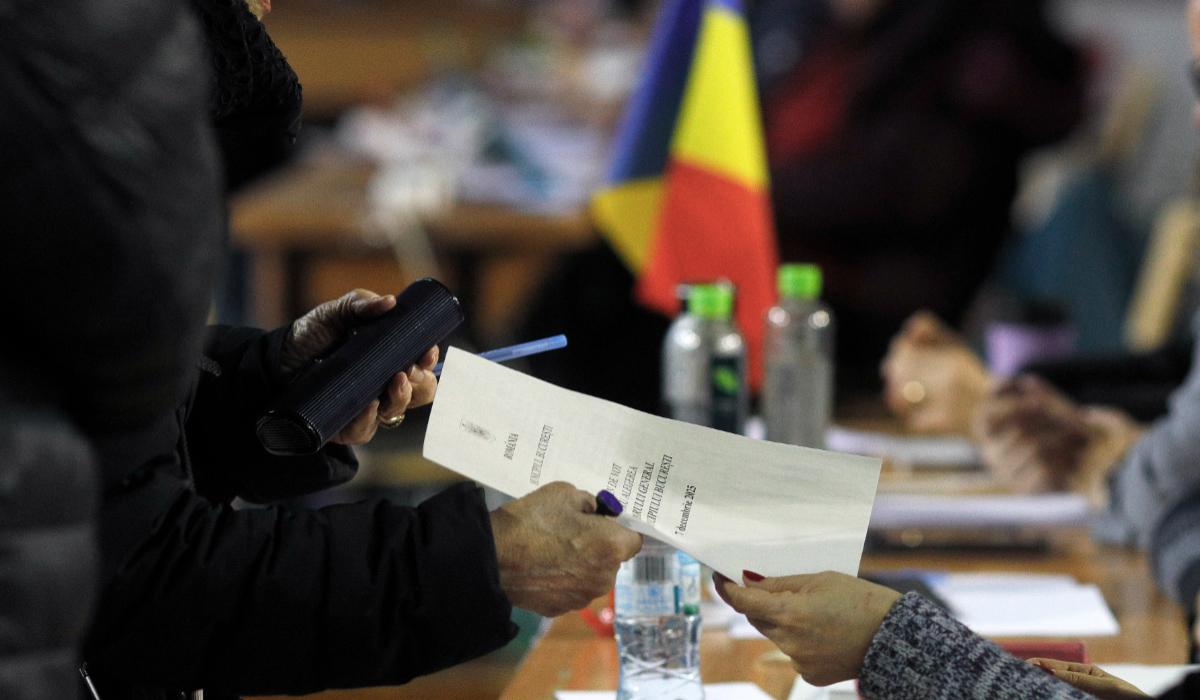 Alegeri Bucureşti 2025. Aproape 300.000 de alegători au votat până la 14. Prezenţa, cu 3% sub cea din 2024
