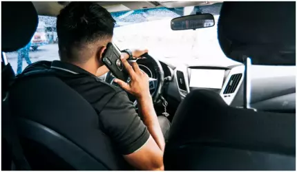 Adolescent de 16 ani, cursă nebună pe străzile din Constanţa. A furat o maşină şi s-a urcat beat la volan