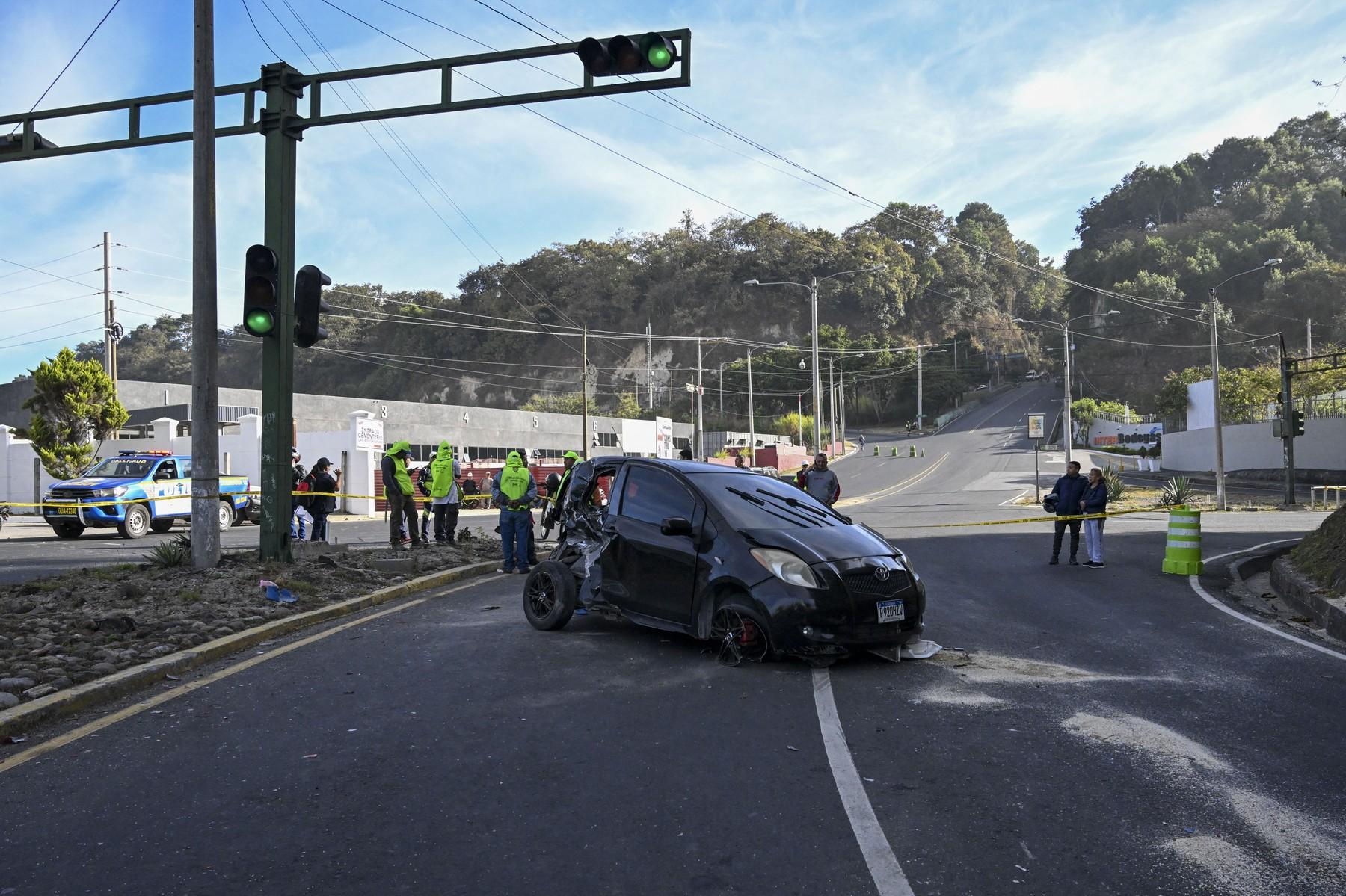 Un autocar plin cu pasageri s-a răsturnat într-o râpă din Guatemala