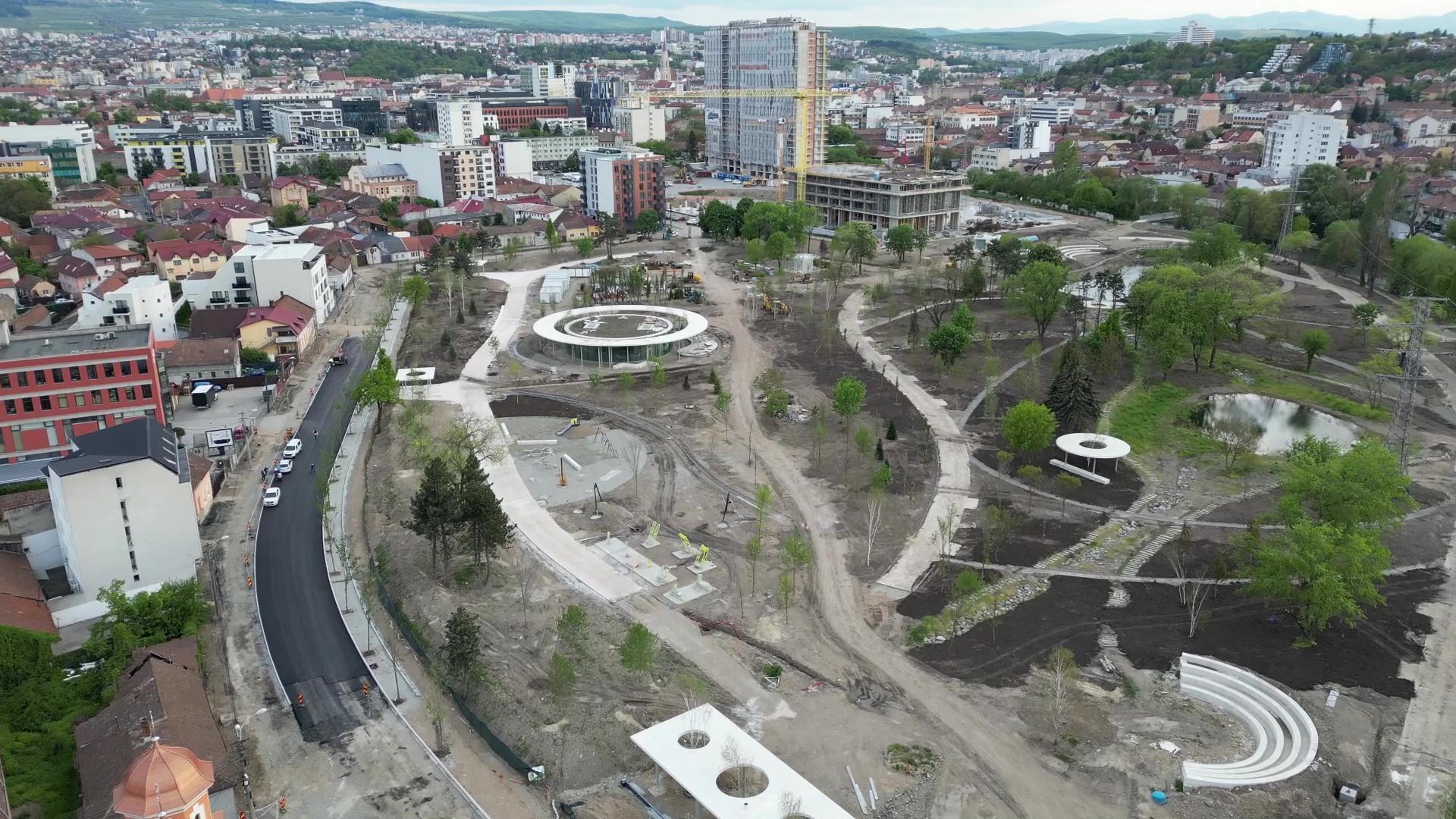 Teren în paragină, transformat într-un parc cu 9 milioane de euro, la Cluj. Proiectul, lăudat de publicaţii prestigioase