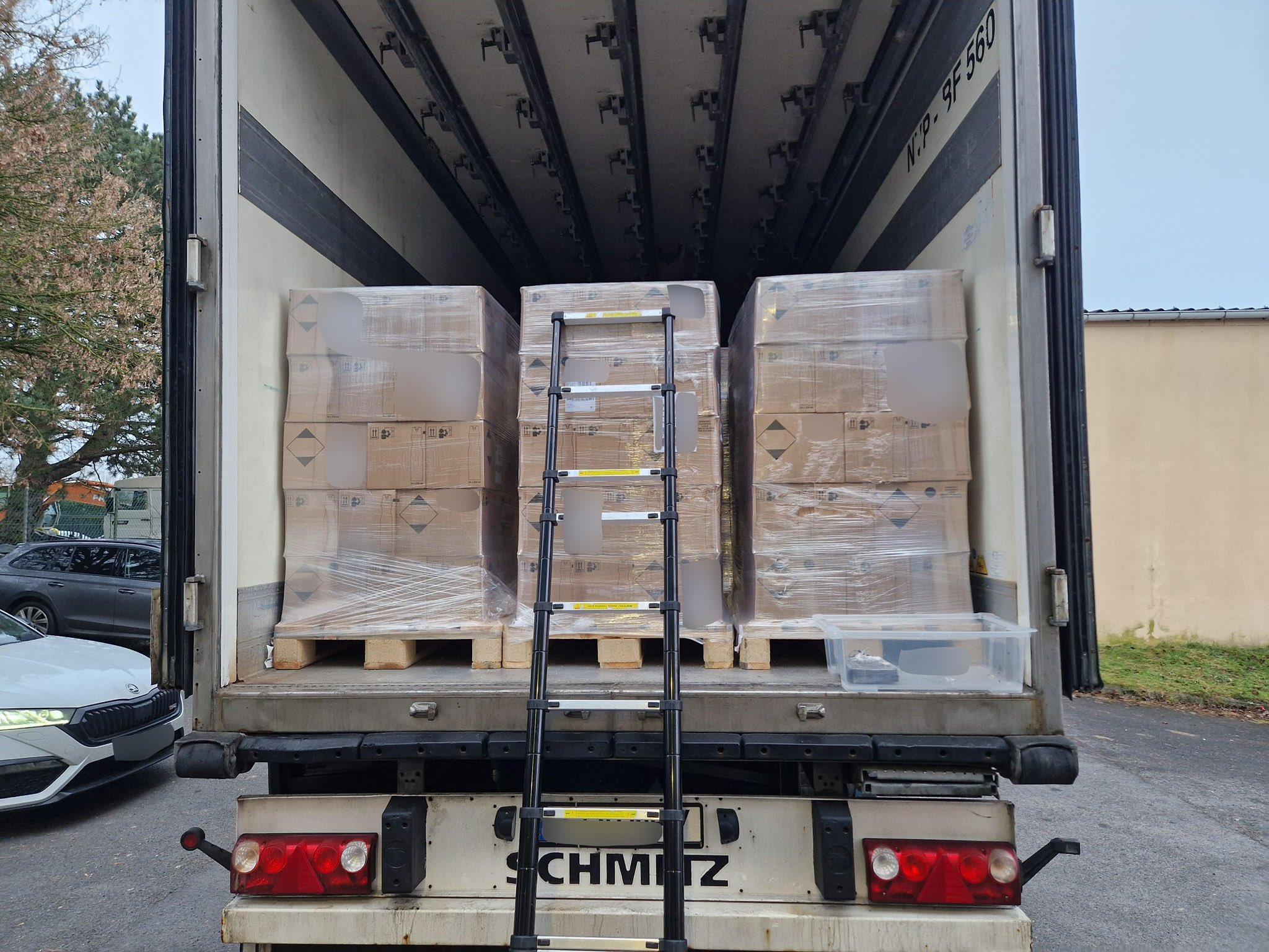 438 kg de cocaină, găsite în camionul unui şofer român, în Franţa