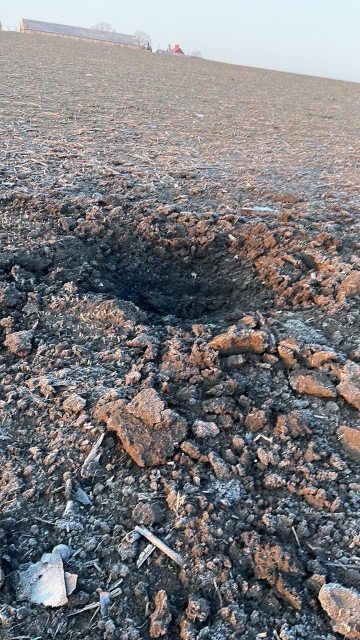 Două drone ruseşti s-au prăbuşit pe teritoriul Republicii Moldova. Una dintre ele a explodat la 1,5 km de o localitate