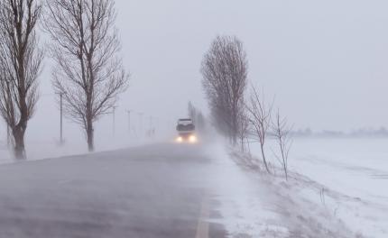 Codul galben de ninsori din Capitală şi sudul ţării, extins până miercuri, apoi se instalează gerul